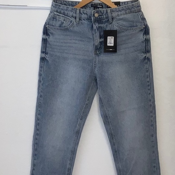 FASHION NOVA SLIT STRAIGHT LEG JEANS SIZE 5 /26 WOMEN - Picture 2 of 8